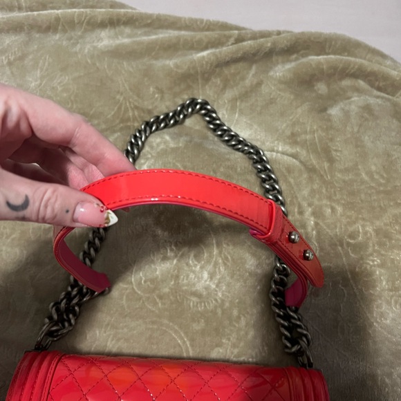 Chanel Quilted Patent Leather Boy Bag - Picture 5 of 15